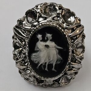 Vintage Silver Tone Cameo Black Hardstone Victorian  Dancing Couple Rasin Ring